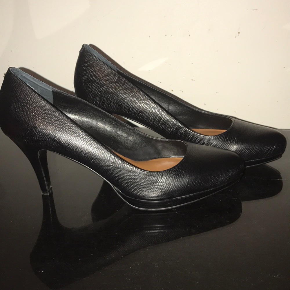 Black heels
